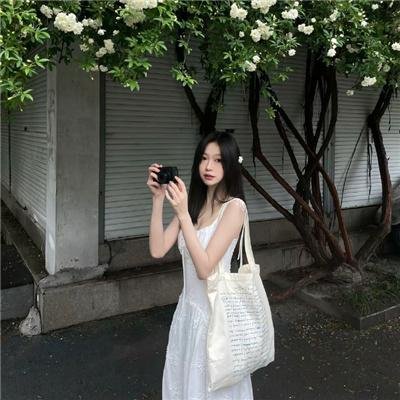 小楼雏妓